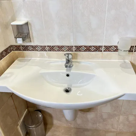 Отель Dahlia Garden 3*
