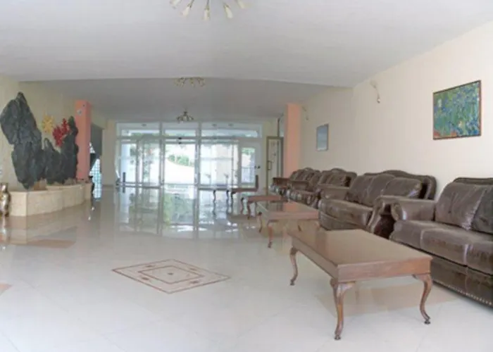 Hotel Dahlia Garden 3*