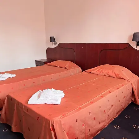 Hotel Dahlia Garden 3*