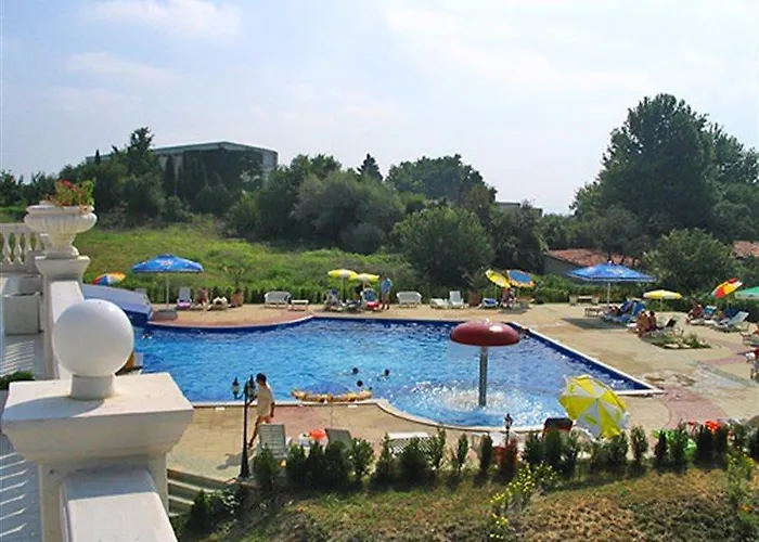 Dahlia Garden Золотые Пески